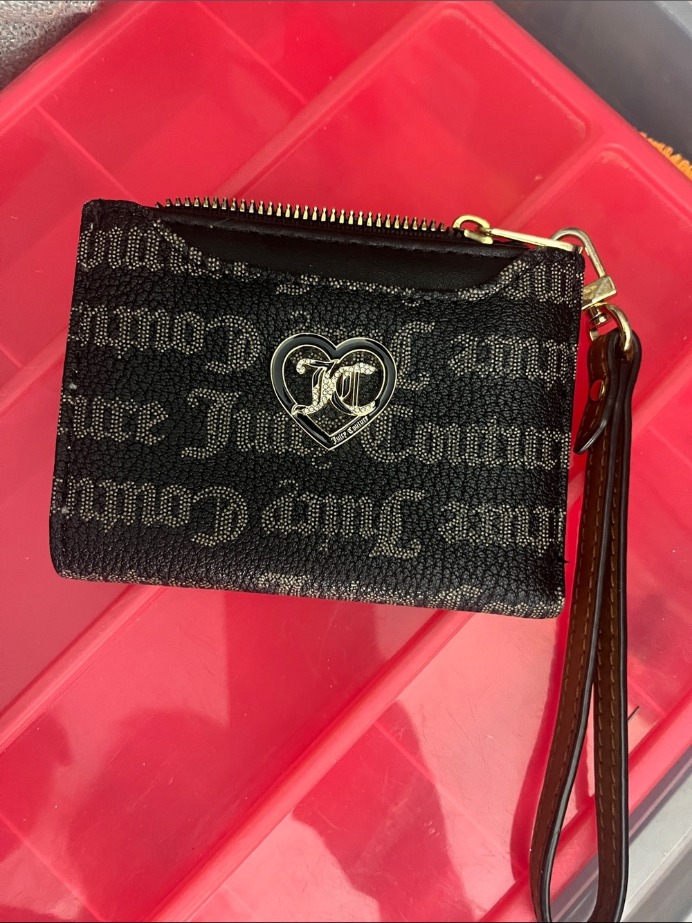 Juicy Couture Black Logo Wristlet with Heart Emblem LN with Tags Never used c21